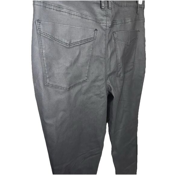 Womens Sz 8 Wax Coated Jeans Mid Rise Black Skinny Versona NWT Dressy Casual - Picture 9 of 9